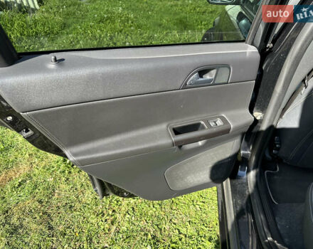 Чорний Вольво V50, об'ємом двигуна 1.98 л та пробігом 265 тис. км за 8000 $, фото 48 на Automoto.ua