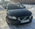 Черный Вольво В50, объемом двигателя 1.6 л и пробегом 256 тыс. км за 5800 $, фото 1 на Automoto.ua
