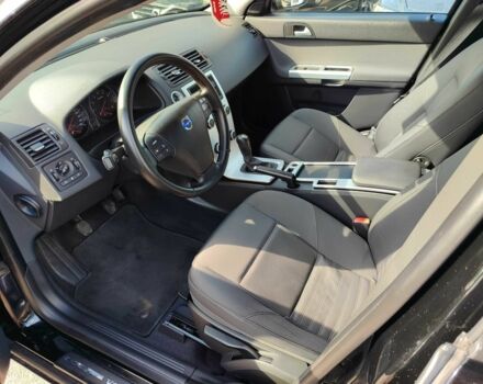 Черный Вольво В50, объемом двигателя 1.6 л и пробегом 201 тыс. км за 8300 $, фото 14 на Automoto.ua