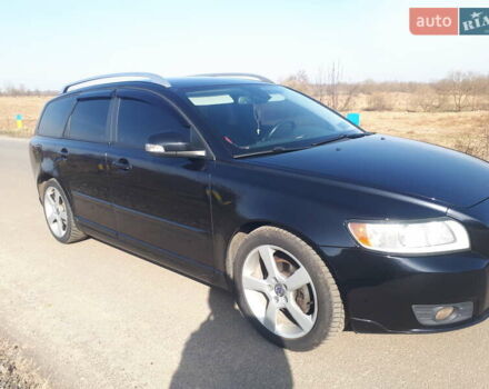 Черный Вольво В50, объемом двигателя 1.6 л и пробегом 300 тыс. км за 8000 $, фото 8 на Automoto.ua