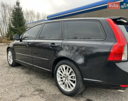 Чорний Вольво V50, об'ємом двигуна 2 л та пробігом 268 тис. км за 10250 $, фото 17 на Automoto.ua