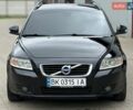 Черный Вольво В50, объемом двигателя 1.56 л и пробегом 263 тыс. км за 5950 $, фото 1 на Automoto.ua