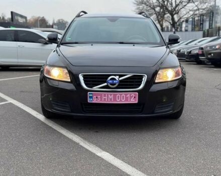 Черный Вольво В50, объемом двигателя 1.6 л и пробегом 266 тыс. км за 8900 $, фото 3 на Automoto.ua