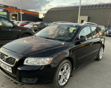 Черный Вольво В50, объемом двигателя 1.56 л и пробегом 146 тыс. км за 7800 $, фото 2 на Automoto.ua