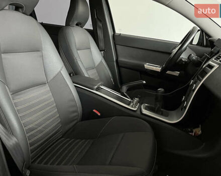 Вольво В50 2010 в Львове на Automoto.ua Черный Вольво В50, объемом двигателя 1.56 л и пробегом 270 тыс. км за 7000 $, фото 14 на Automoto.ua