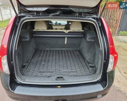 Черный Вольво В50, объемом двигателя 1.6 л и пробегом 246 тыс. км за 7500 $, фото 13 на Automoto.ua