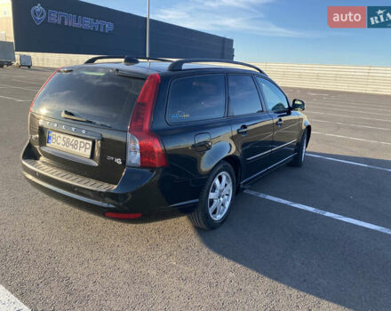 Вольво В50 2010 в Львове на Automoto.ua Черный Вольво В50, объемом двигателя 1.56 л и пробегом 278 тыс. км за 7500 $, фото 6 на Automoto.ua