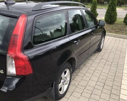 Черный Вольво В50, объемом двигателя 1.6 л и пробегом 243 тыс. км за 7200 $, фото 1 на Automoto.ua
