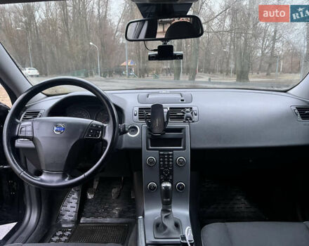Чорний Вольво V50, об'ємом двигуна 1.6 л та пробігом 267 тис. км за 8100 $, фото 8 на Automoto.ua
