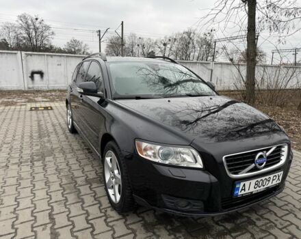 Черный Вольво В50, объемом двигателя 1.6 л и пробегом 240 тыс. км за 6750 $, фото 1 на Automoto.ua