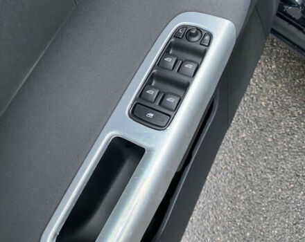 Чорний Вольво V50, об'ємом двигуна 1.6 л та пробігом 252 тис. км за 7950 $, фото 33 на Automoto.ua