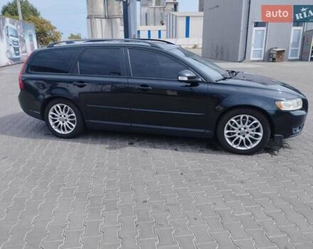 Черный Вольво В50, объемом двигателя 1.6 л и пробегом 251 тыс. км за 7200 $, фото 4 на Automoto.ua