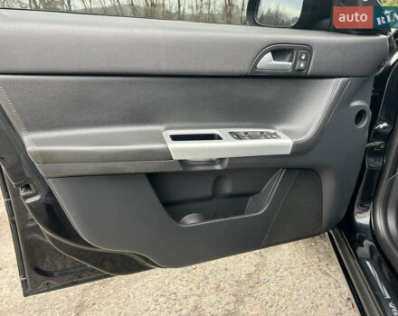 Чорний Вольво V50, об'ємом двигуна 2 л та пробігом 268 тис. км за 10250 $, фото 28 на Automoto.ua