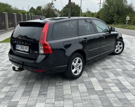 Черный Вольво В50, объемом двигателя 1.6 л и пробегом 235 тыс. км за 7300 $, фото 3 на Automoto.ua