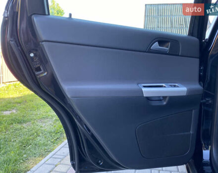 Черный Вольво В50, объемом двигателя 2 л и пробегом 279 тыс. км за 9400 $, фото 59 на Automoto.ua