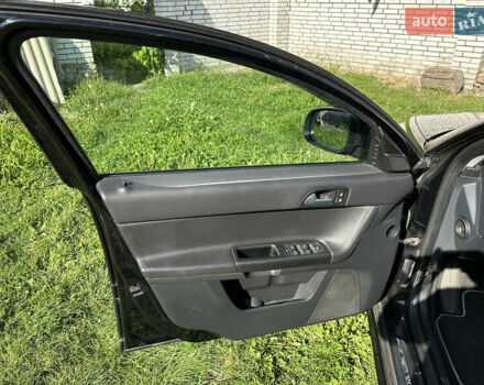 Чорний Вольво V50, об'ємом двигуна 1.98 л та пробігом 265 тис. км за 8000 $, фото 52 на Automoto.ua