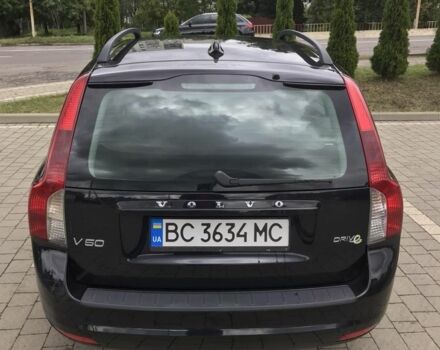 Черный Вольво В50, объемом двигателя 1.6 л и пробегом 243 тыс. км за 7200 $, фото 3 на Automoto.ua