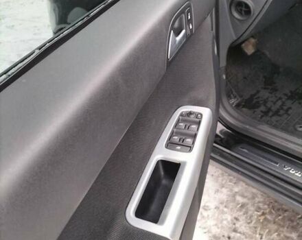 Чорний Вольво V50, об'ємом двигуна 2 л та пробігом 284 тис. км за 7000 $, фото 16 на Automoto.ua