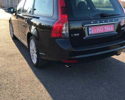 Черный Вольво В50, объемом двигателя 2 л и пробегом 269 тыс. км за 10350 $, фото 8 на Automoto.ua