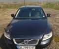 Черный Вольво В50, объемом двигателя 1.6 л и пробегом 302 тыс. км за 6750 $, фото 1 на Automoto.ua
