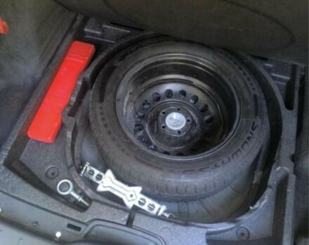 Черный Вольво В50, объемом двигателя 1.6 л и пробегом 285 тыс. км за 6500 $, фото 3 на Automoto.ua