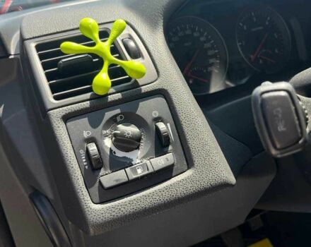 Чорний Вольво V50, об'ємом двигуна 1.6 л та пробігом 214 тис. км за 8300 $, фото 17 на Automoto.ua