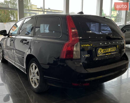 Вольво В50 2010 в Львове на Automoto.ua Черный Вольво В50, объемом двигателя 1.56 л и пробегом 270 тыс. км за 7000 $, фото 4 на Automoto.ua