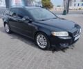 Черный Вольво В50, объемом двигателя 1.6 л и пробегом 250 тыс. км за 7600 $, фото 1 на Automoto.ua