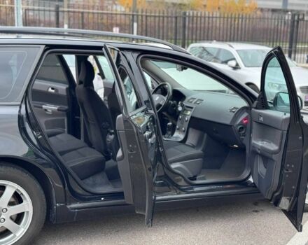 Черный Вольво В50, объемом двигателя 1.6 л и пробегом 266 тыс. км за 8900 $, фото 12 на Automoto.ua