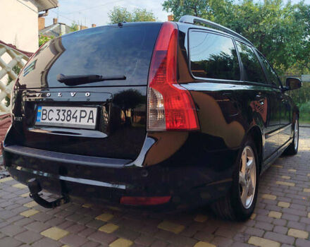 Черный Вольво В50, объемом двигателя 1.6 л и пробегом 233 тыс. км за 7300 $, фото 10 на Automoto.ua