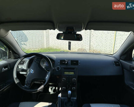 Чорний Вольво V50, об'ємом двигуна 1.98 л та пробігом 265 тис. км за 8000 $, фото 42 на Automoto.ua