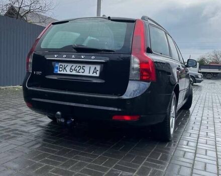 Чорний Вольво V50, об'ємом двигуна 1.56 л та пробігом 238 тис. км за 7500 $, фото 2 на Automoto.ua