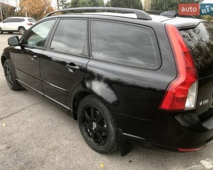Черный Вольво В50, объемом двигателя 1.56 л и пробегом 257 тыс. км за 7700 $, фото 8 на Automoto.ua