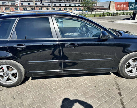 Черный Вольво В50, объемом двигателя 1.6 л и пробегом 263 тыс. км за 8100 $, фото 4 на Automoto.ua