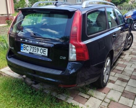 Черный Вольво В50, объемом двигателя 1.6 л и пробегом 160 тыс. км за 4200 $, фото 3 на Automoto.ua