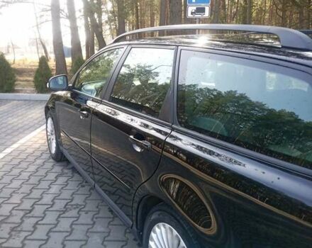 Черный Вольво В50, объемом двигателя 1.6 л и пробегом 252 тыс. км за 7000 $, фото 6 на Automoto.ua