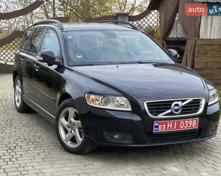 Черный Вольво В50, объемом двигателя 2 л и пробегом 279 тыс. км за 9400 $, фото 3 на Automoto.ua