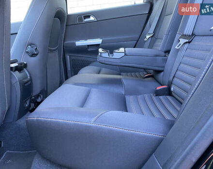 Чорний Вольво V50, об'ємом двигуна 2 л та пробігом 279 тис. км за 9400 $, фото 49 на Automoto.ua