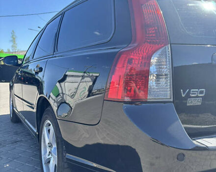 Черный Вольво В50, объемом двигателя 1.6 л и пробегом 263 тыс. км за 8100 $, фото 2 на Automoto.ua