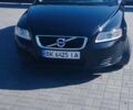Черный Вольво В50, объемом двигателя 1.6 л и пробегом 235 тыс. км за 7800 $, фото 1 на Automoto.ua