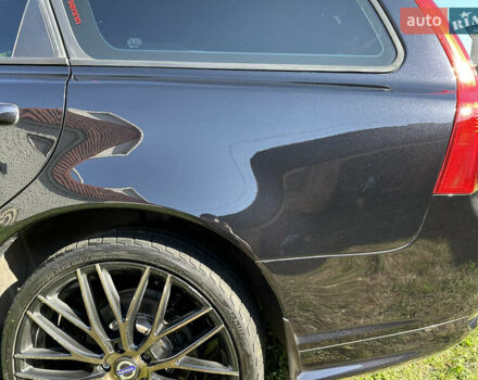 Чорний Вольво V50, об'ємом двигуна 1.98 л та пробігом 265 тис. км за 8000 $, фото 33 на Automoto.ua