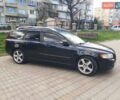 Черный Вольво В50, объемом двигателя 1.6 л и пробегом 300 тыс. км за 8000 $, фото 2 на Automoto.ua