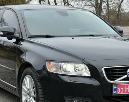Чорний Вольво V50, об'ємом двигуна 2 л та пробігом 268 тис. км за 10250 $, фото 13 на Automoto.ua