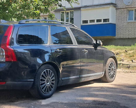 Черный Вольво В50, объемом двигателя 1.6 л и пробегом 250 тыс. км за 5800 $, фото 6 на Automoto.ua