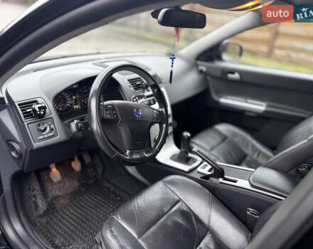 Черный Вольво В50, объемом двигателя 1.6 л и пробегом 264 тыс. км за 7600 $, фото 8 на Automoto.ua