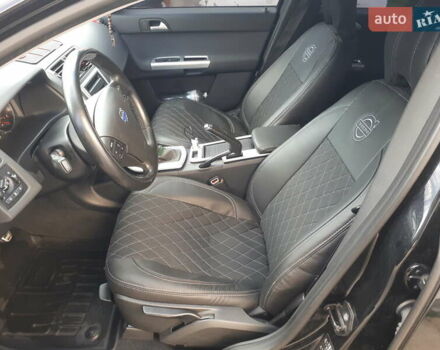 Черный Вольво В50, объемом двигателя 1.6 л и пробегом 300 тыс. км за 8000 $, фото 10 на Automoto.ua