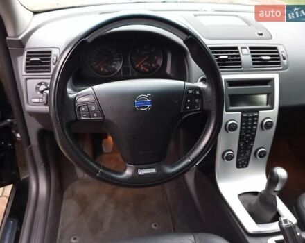 Чорний Вольво V50, об'ємом двигуна 0 л та пробігом 220 тис. км за 7400 $, фото 10 на Automoto.ua