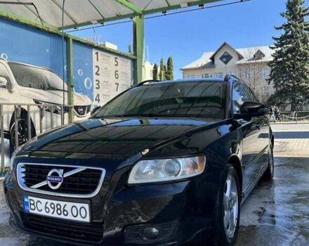 Черный Вольво В50, объемом двигателя 1.6 л и пробегом 267 тыс. км за 8990 $, фото 2 на Automoto.ua