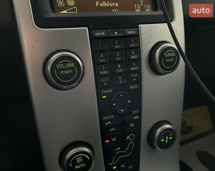 Вольво В50 2010 в Львове на Automoto.ua Черный Вольво В50, объемом двигателя 1.56 л и пробегом 270 тыс. км за 7000 $, фото 18 на Automoto.ua