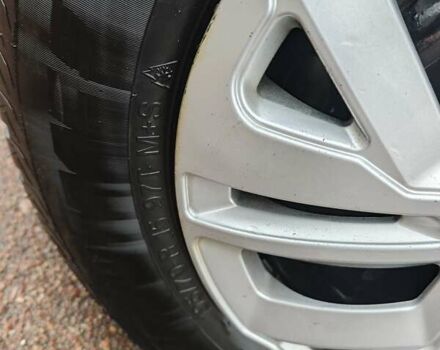 Черный Вольво В50, объемом двигателя 1.6 л и пробегом 246 тыс. км за 7500 $, фото 19 на Automoto.ua